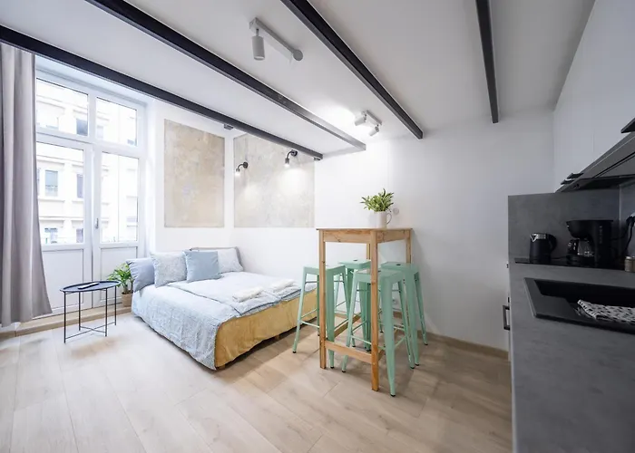 City Center, Modern, Quiet Place By Homeclick
